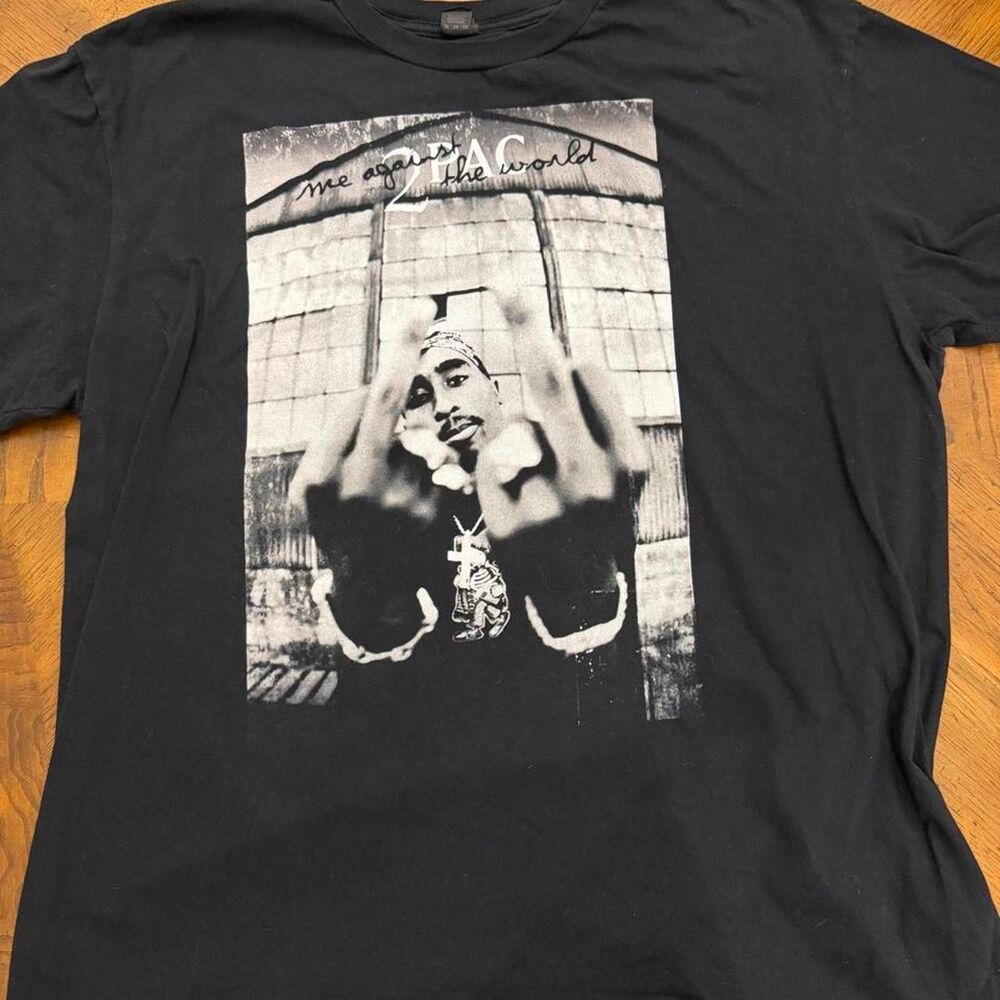 Anvil Men's Black T-shirt